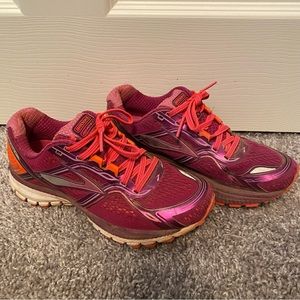 Brooks hiking shoes